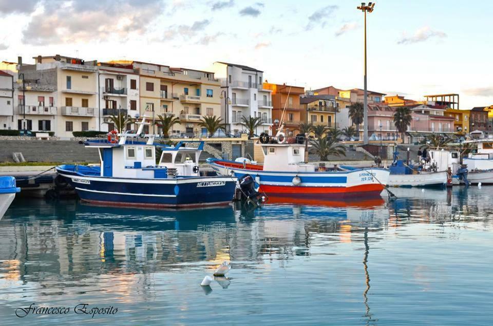 Villa Climatizzato In Centro A 100M Dal Mare Cirò Marina Exterior foto