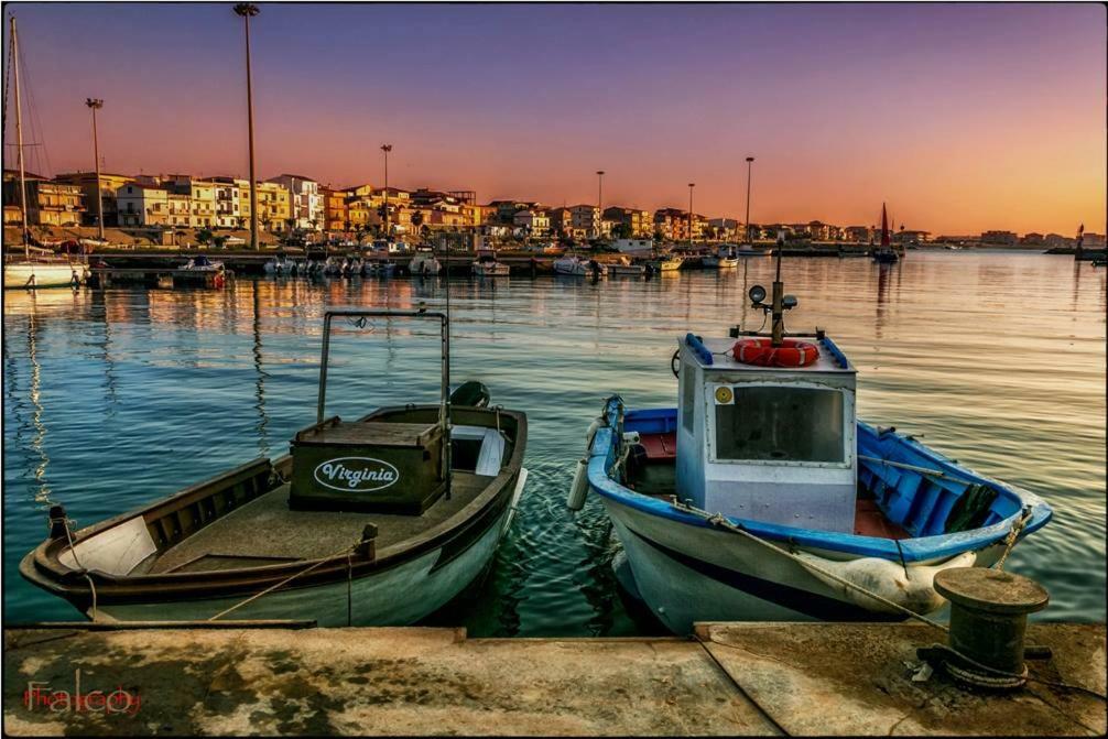 Villa Climatizzato In Centro A 100M Dal Mare Cirò Marina Exterior foto
