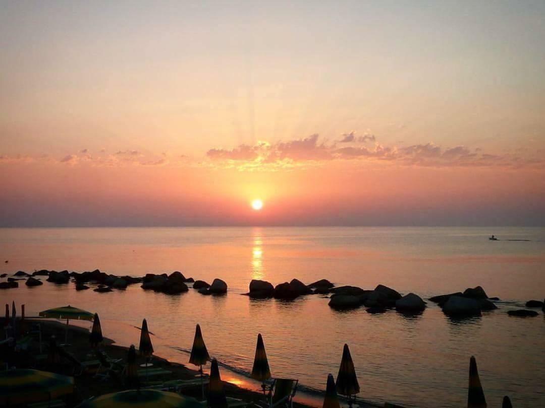 Villa Climatizzato In Centro A 100M Dal Mare Cirò Marina Exterior foto