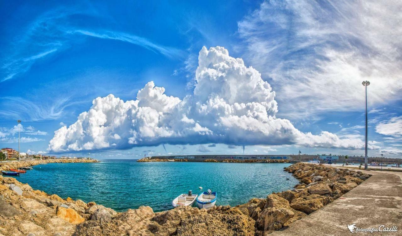 Villa Climatizzato In Centro A 100M Dal Mare Cirò Marina Exterior foto